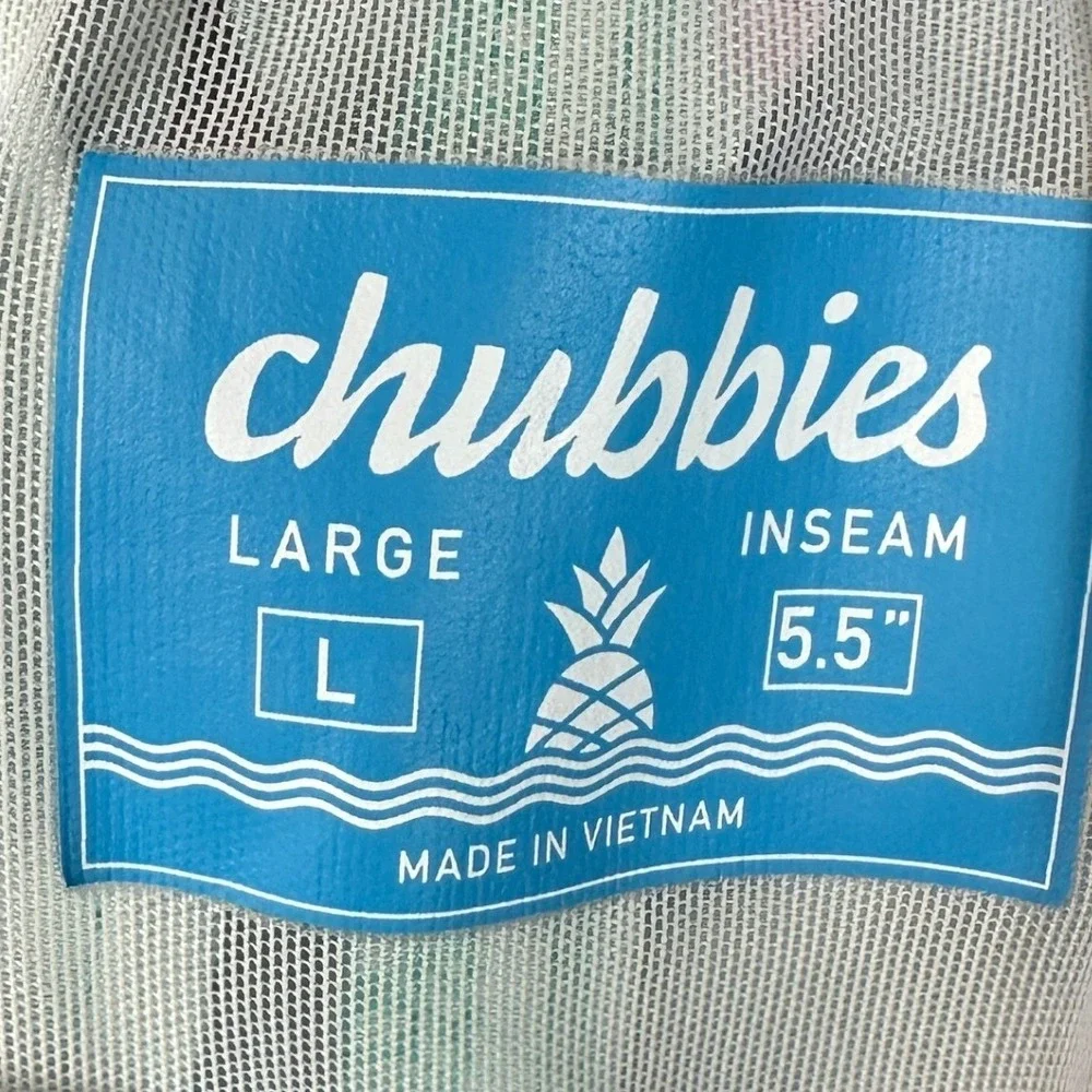 Chubbies Swim Trunks Mens Large 5.5 Inseam Shark Print Green Lined Board Shorts